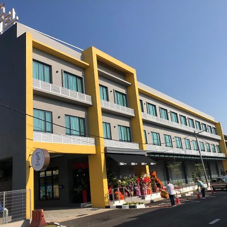 O&G Hotel Parit Buntar Exteriér fotografie